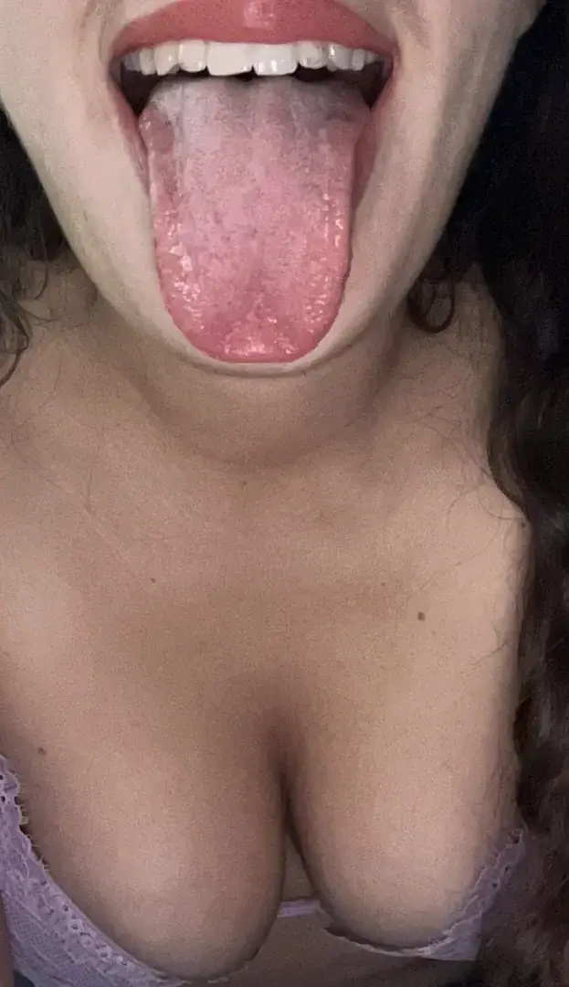 Leak & nude 4 — Sofialongtongue