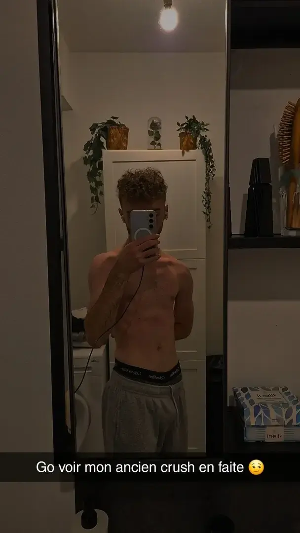 Leak & nude 1 — Totolebrow