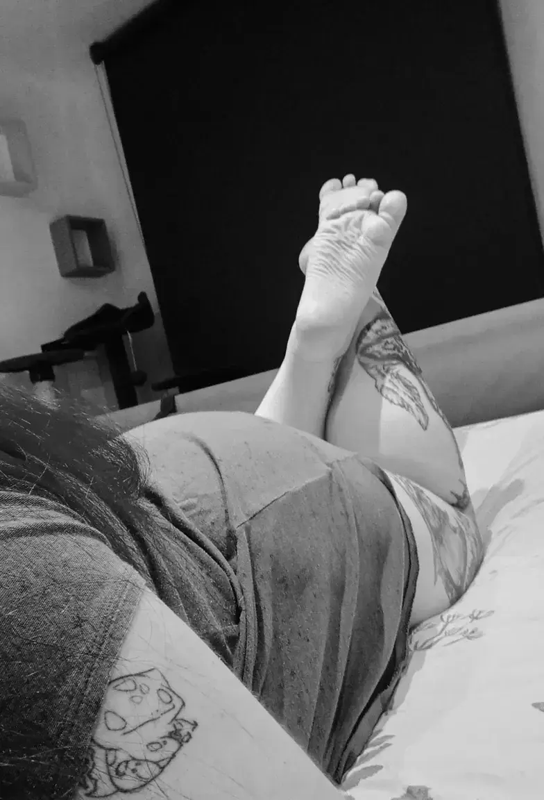 Leak & nude 1 — Petite_fille_timide