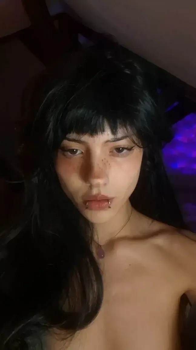 Leak & nude 2 — Ellelume