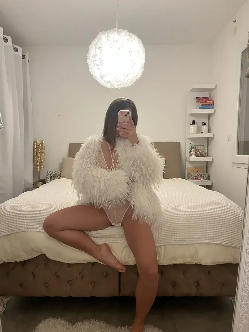 Leak & nude 4 — Lunacarezza