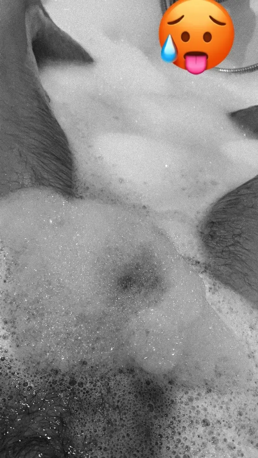 Leak & nude 2 — hmdalgrino