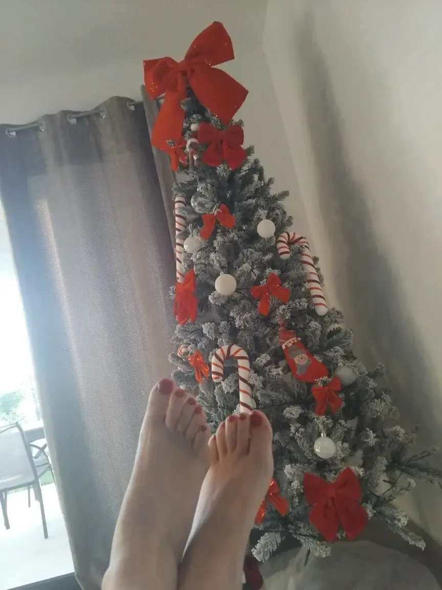 Leak & nude 3 — Joliepieds62