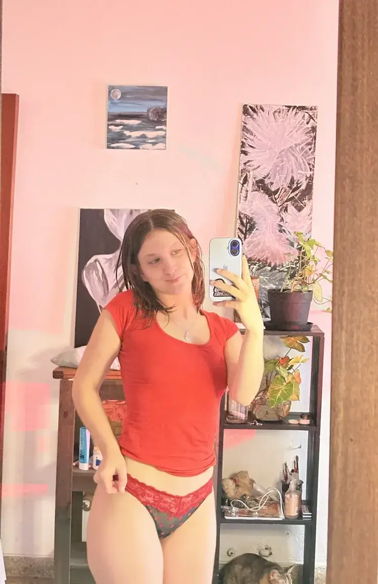Tu me ferais quoi si on étais tous les deux comme ça dans mon salon ♥️