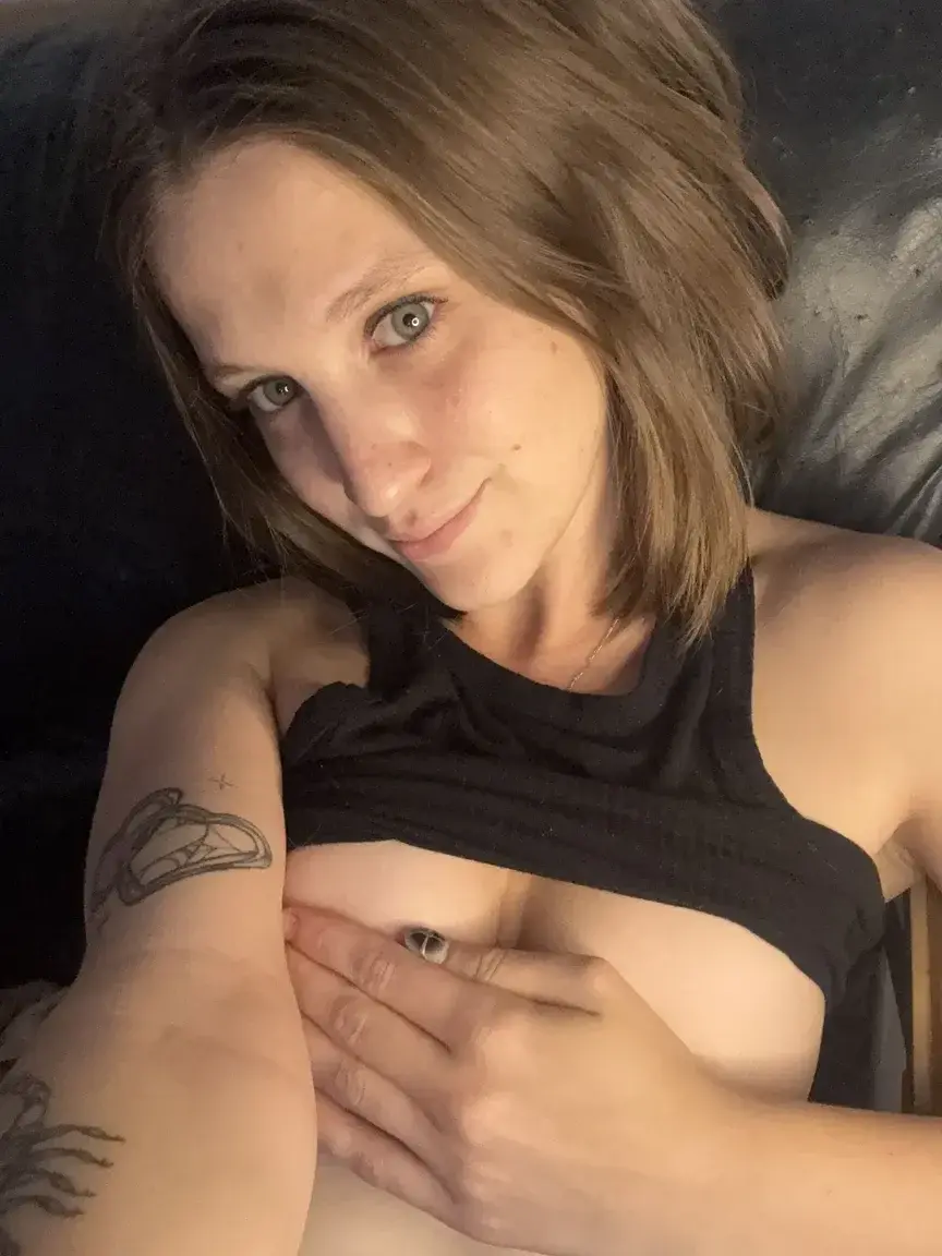 Si tu like j'ai activé un truc qui t'envoie ma photo du jour en privé 🤭
