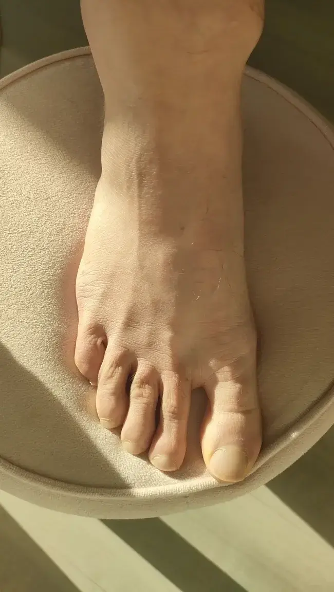 Leak & nude 2 — Hobbit_feet_