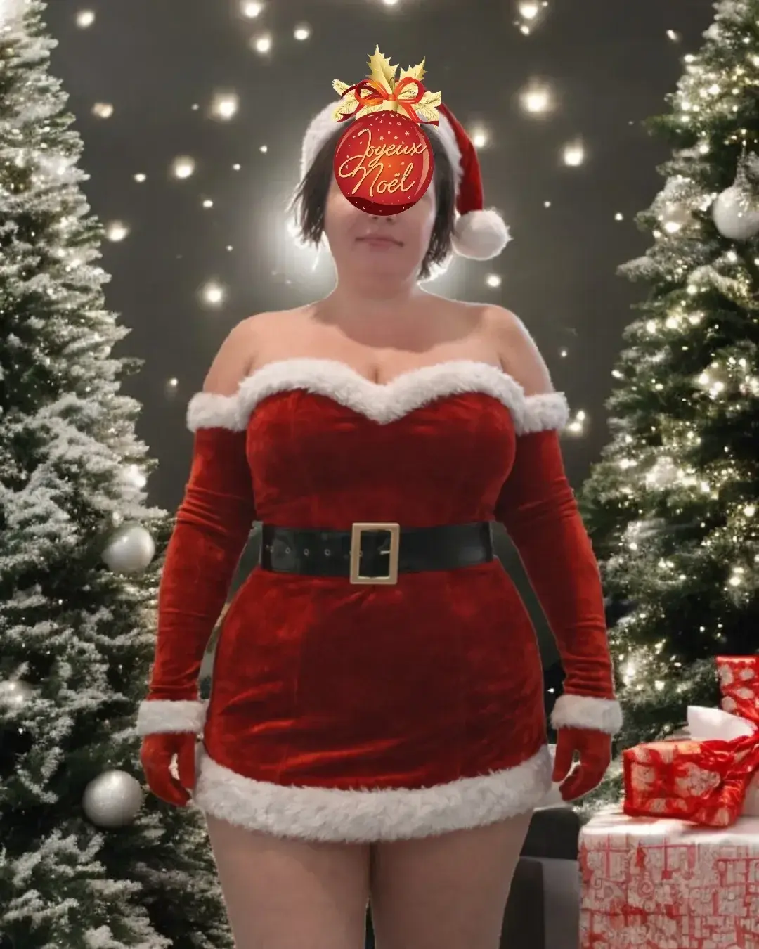 Aujourd’hui je vous envoie tout mon velours, toute ma chaleur et toute la magie de Noël.Vous êtes ma plus belle petite famille ici… merci pour votre fidélité et vos attentions.Que cette journée vous comble autant que vous me comblez.🎄✨ Joyeux Noël mes lumières ✨🎄