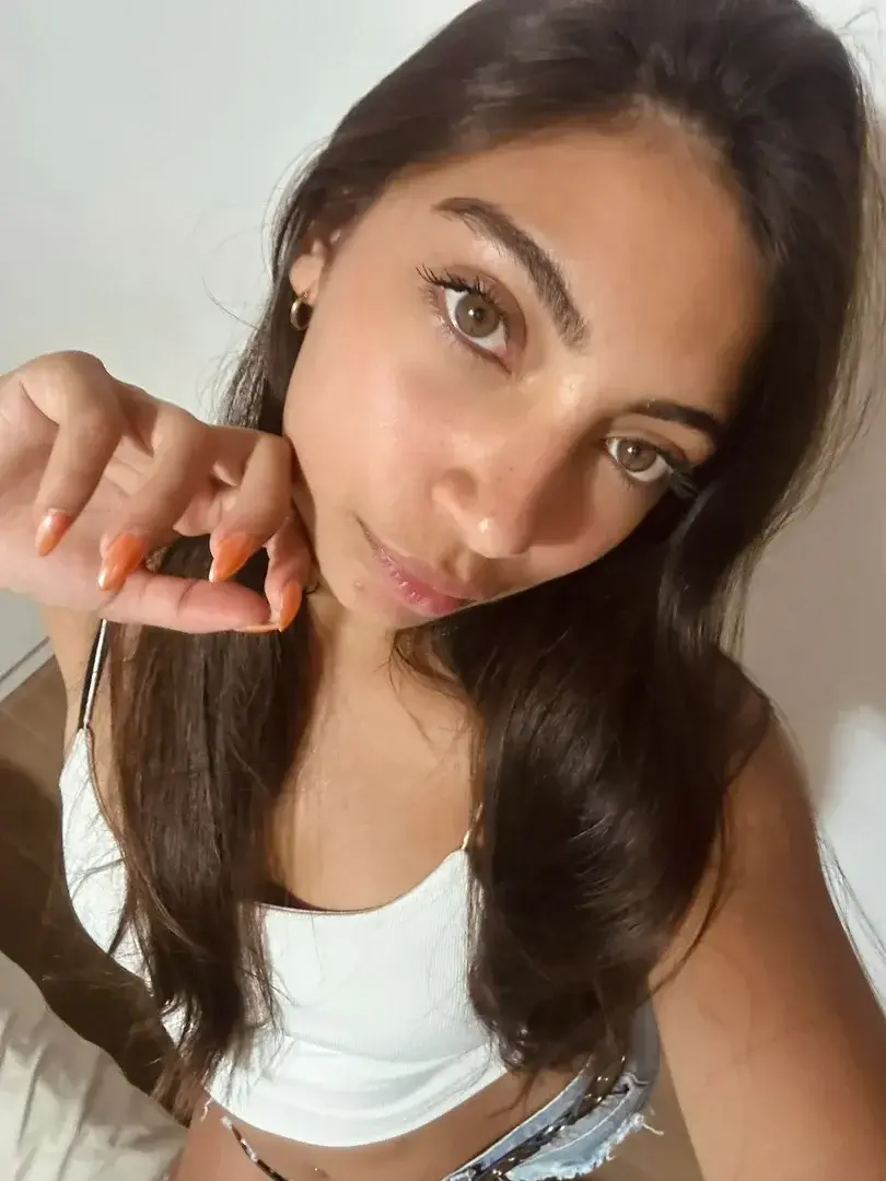 Leak & nude MYM — juliette_2ze : « MYM Gratuit - Abonne toi pour kiffer 🤭🎁👇​Ma nouvelle vidéo sexy t'attend 🥰Et likes mes derniers post pour en voir + encore🥵 » (MYM)