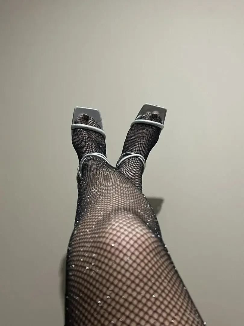 Leak & nude 3 — feetparadisex