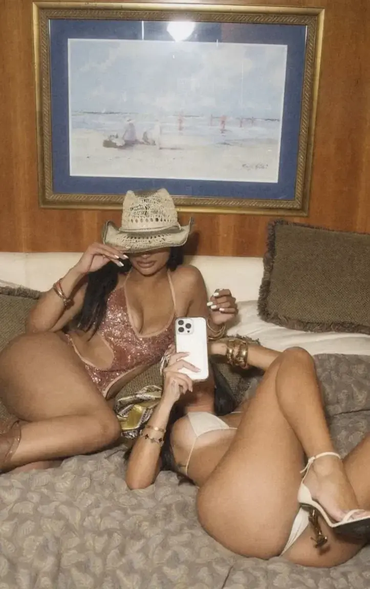 Leak & nude 1 — Cataleya92i_