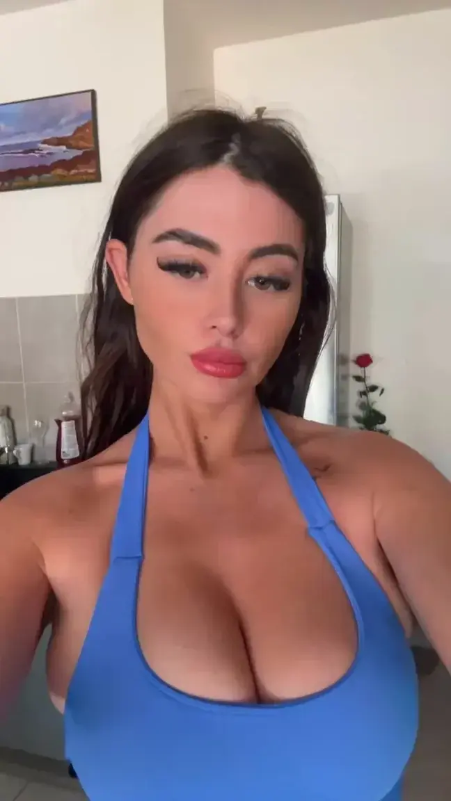 Leak & nude MYM — Bblucci : « 💙 » (MYM)