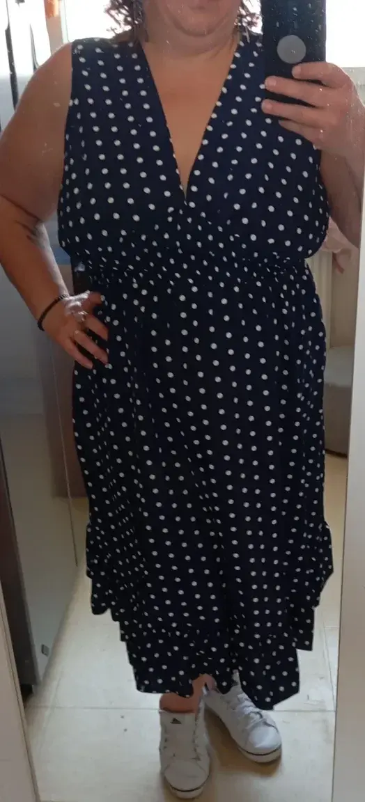 Nouvelle robe, bleu comme le ciel au crépuscule