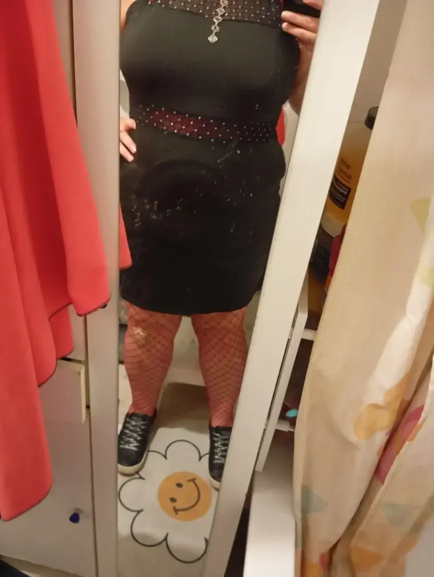 isa-la-genereuse-timide - Photo exclusive MYM 2 | French Modèles