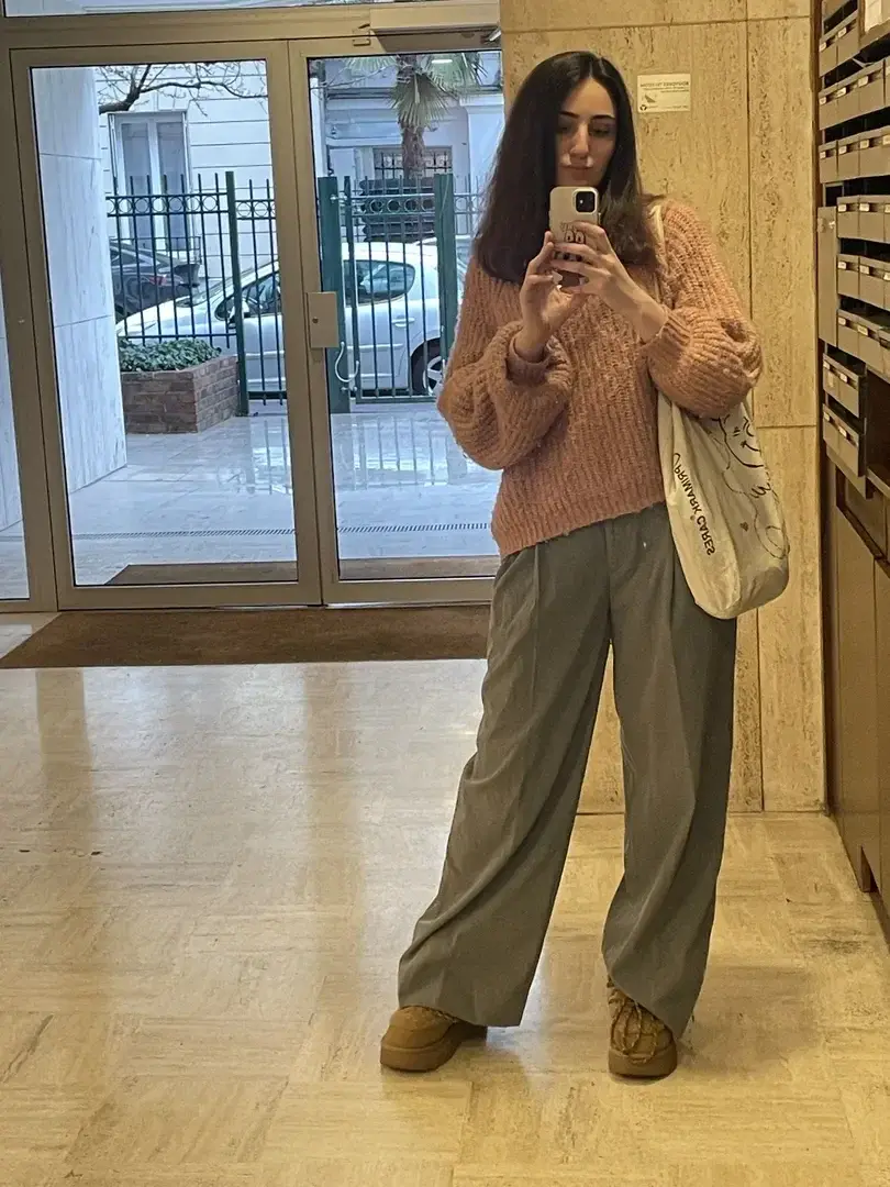 À votre avis aujourd’hui je porte des sous-vêtements ?🧐 nouvelle vidéo disponible très prochainement …