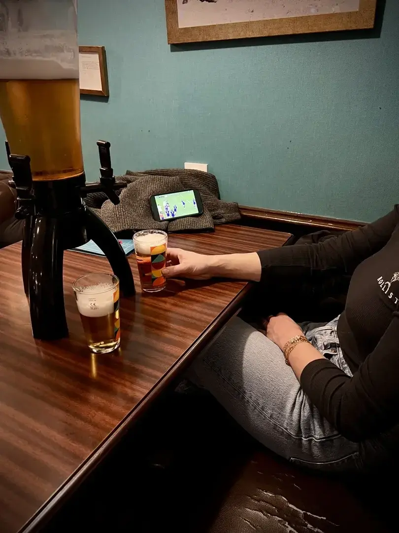 Quoi de plus romantique pour la Saint Valentin😍🍻🌹🥰🩷#SaintValentinMYM #couple #rugby ##bière #amour #love