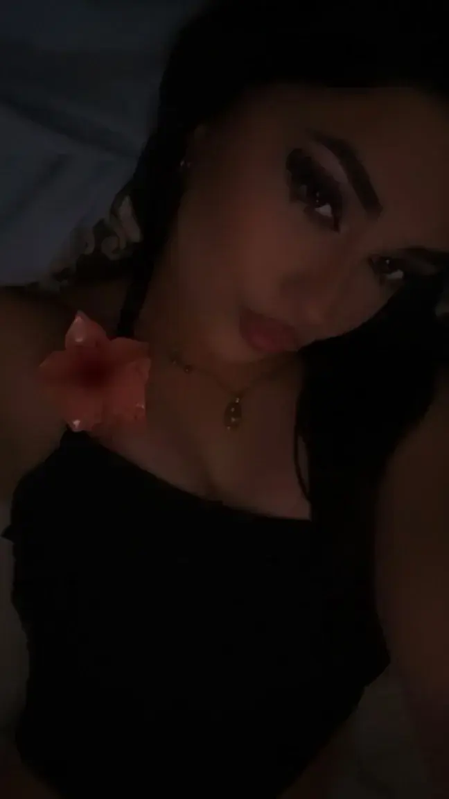 Leak & nude 1 — Lunaalovaa_