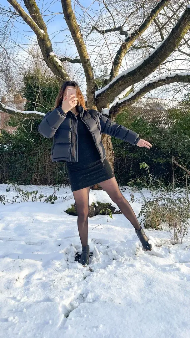 Leak & nude MYM — Avrildelille : « Dernière photo de la série "neige". Il faudra attendre de nouveaux flocons ❄️​ » (MYM)
