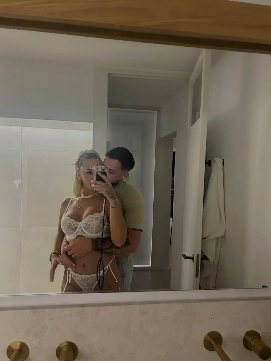 Leak & nude 4 — Dtdesires