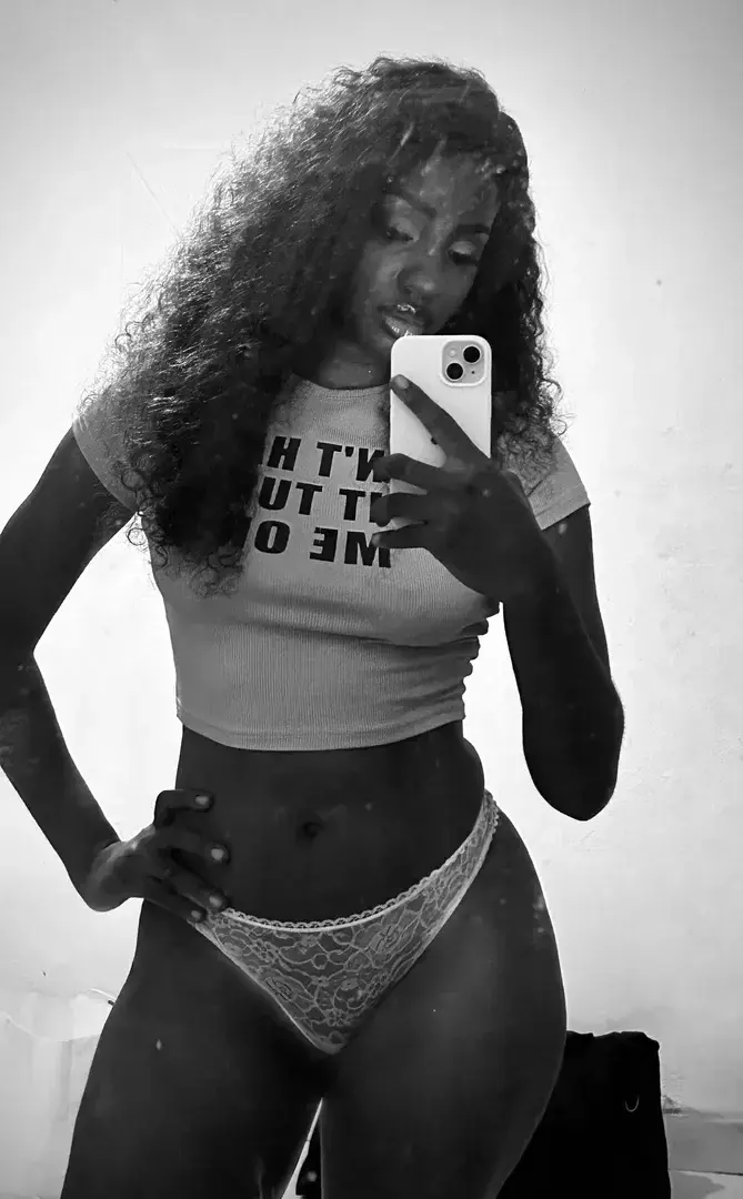 Leak & nude 1 — h_lait1