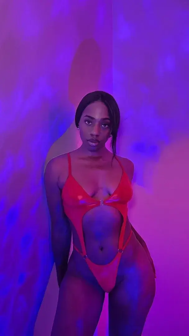 Leak & nude 2 — h_lait1