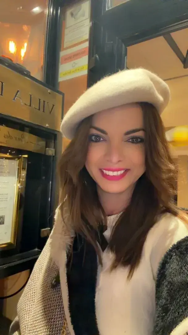 Tu veux savoir ce qui se cache derrière ce sourire angélique ? Abannde toi et tu verras tout tout tout