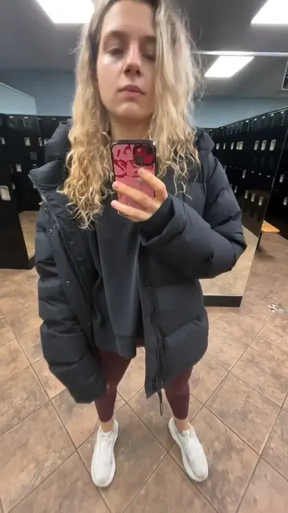 Leak & nude MYM — elisetwins : « Jcrois que je suis vraiment fatigué 😭 » (MYM)