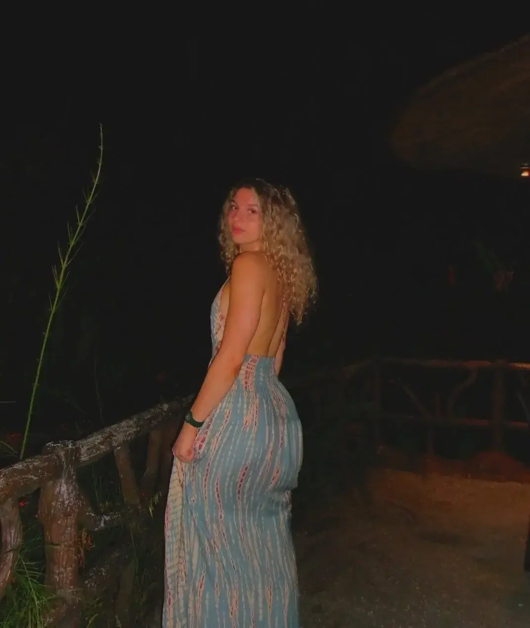 Leak public de Elisetwins — « Vous aimez bien ma nouvelle robe ouuuu ? » (nude) sur MYM