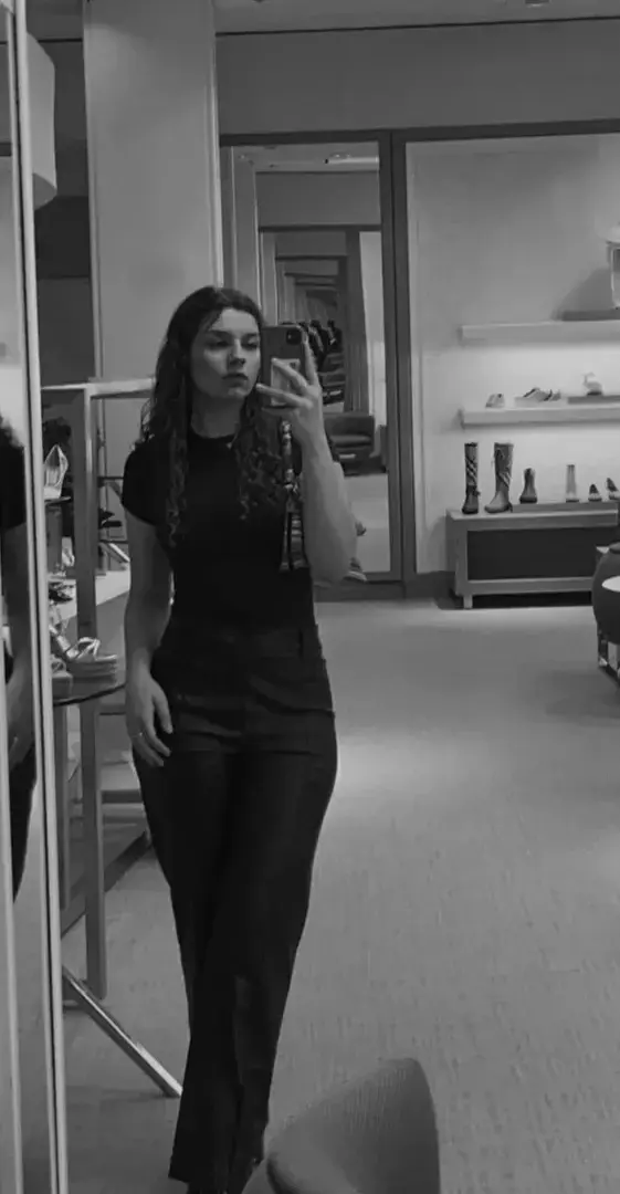 Je suis bloqué dans les magasins, venez tuer mon temps svpppp