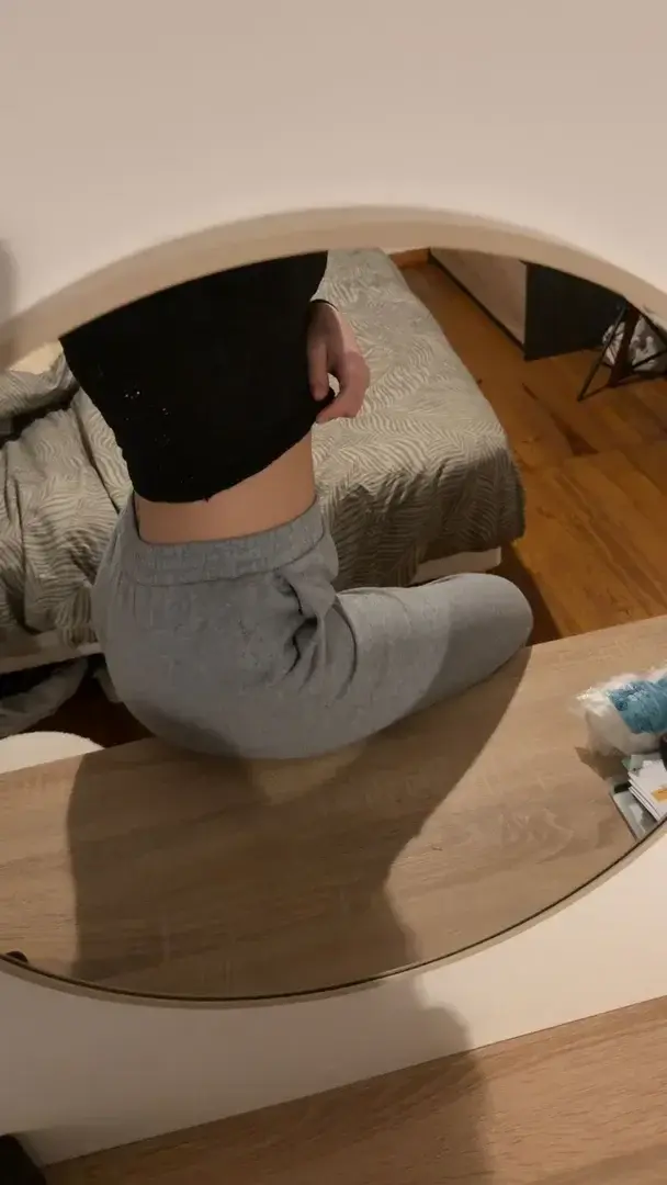 si tu veux voir ma tête abonne toi et regarde tes dm 🎁🤭