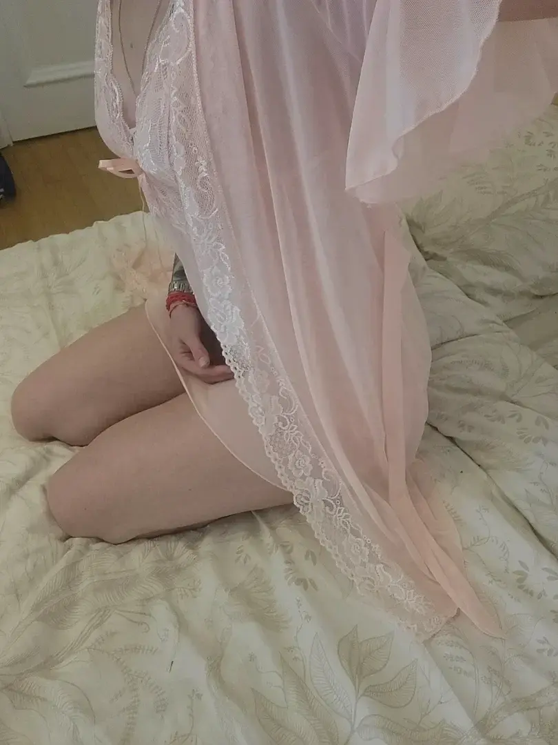 Leak & nude 3 — Paprika42