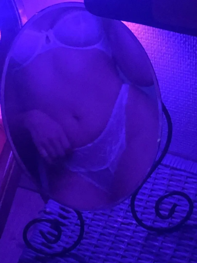 Leak & nude 3 — Salamandre