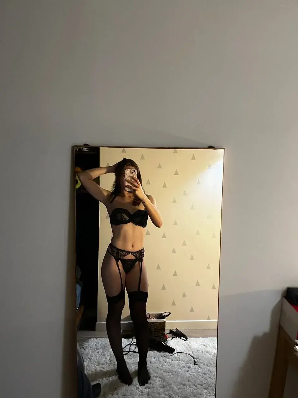 j'ai remis mon porte jaretelle bb, t'en pense quoi?? 😝😝