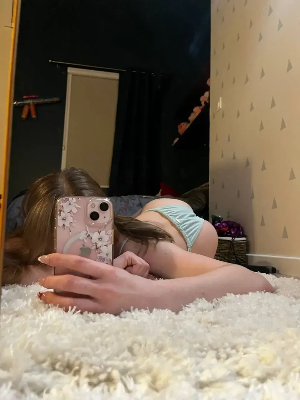 abonnement à 0€ bb je suis toute mouillée 😈😈💦💦