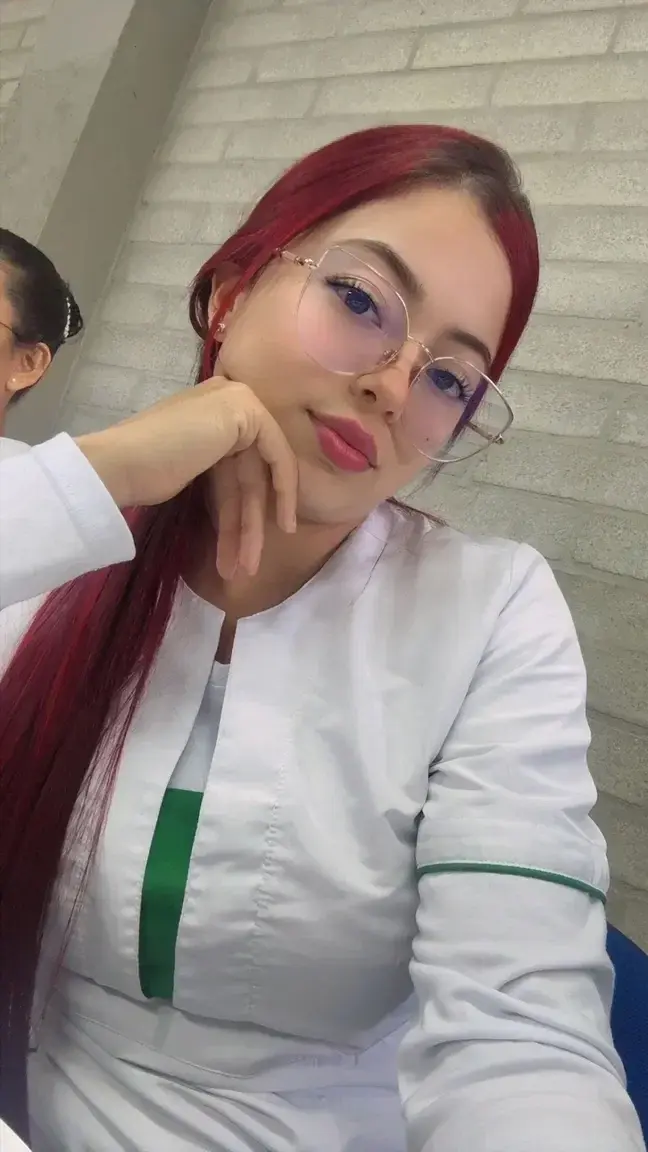 Heyy  laisse moi etre ton infirmière