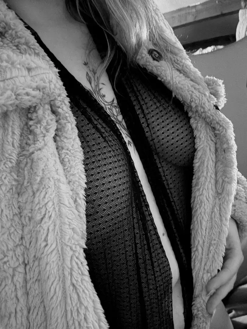 Leak & nude 3 — Etreinteprive
