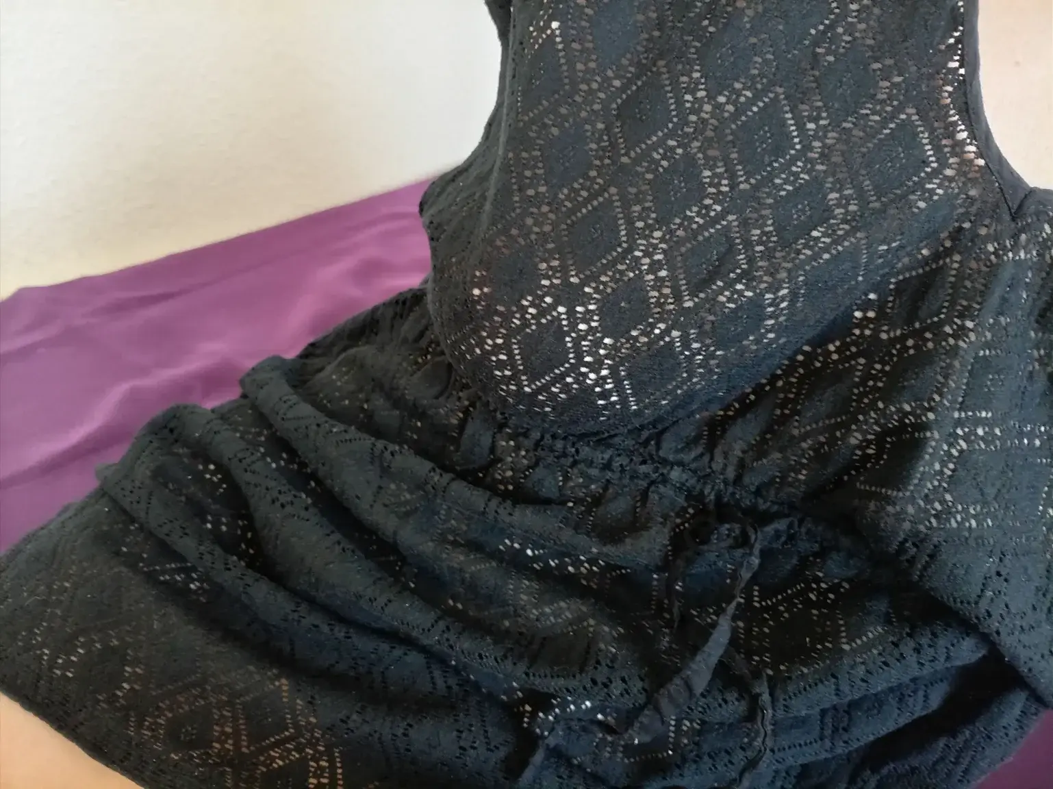 tu veux voir sans robe? demande le