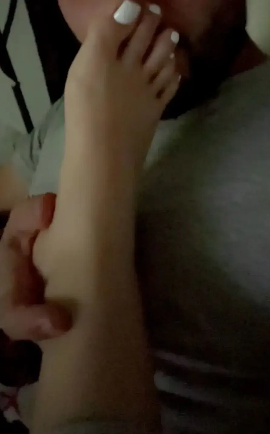 Leak & nude MYM — Piedhumide : « Ce qui veulent me lécher les pieds c’est possible ♥️ » (MYM)
