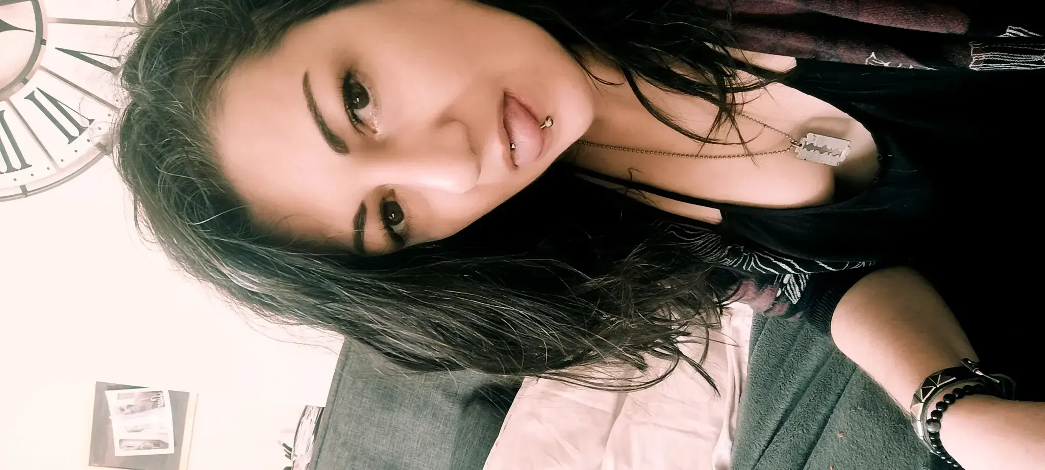 Leak & nude 1 — Laetitia-olala