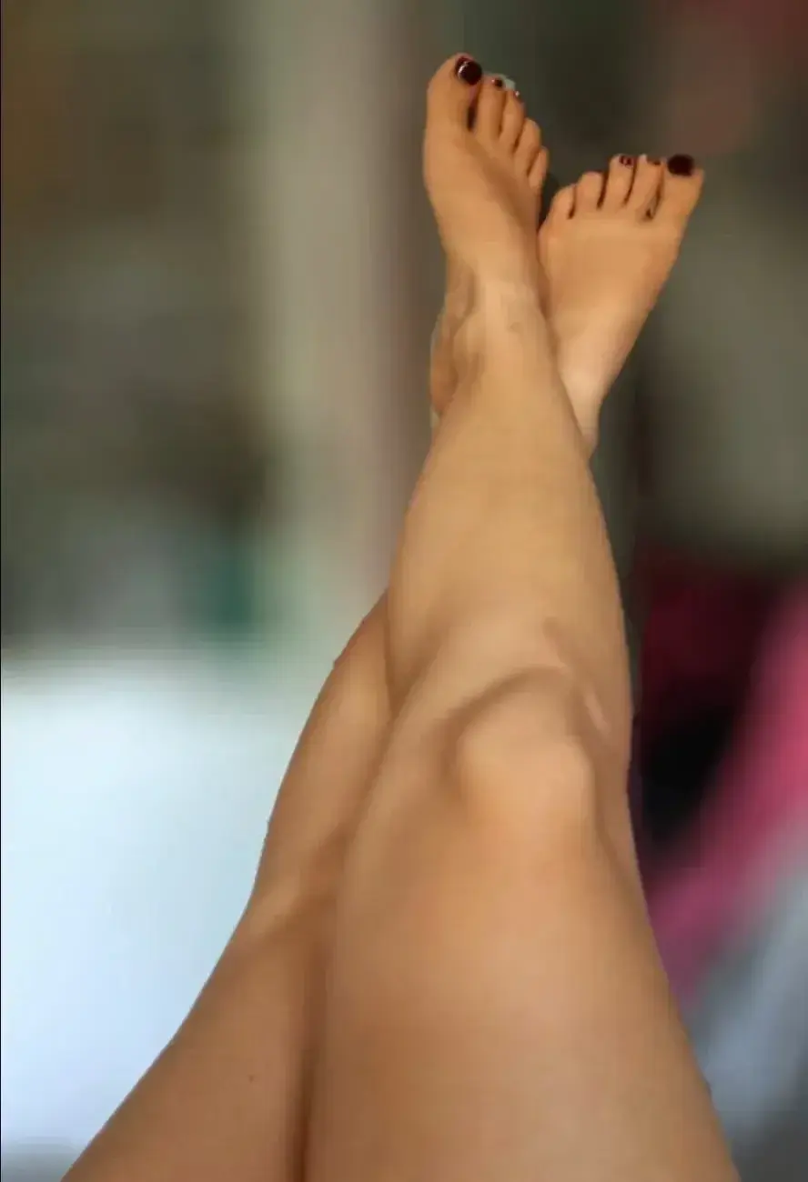 Leak & nude 1 — Galeriane