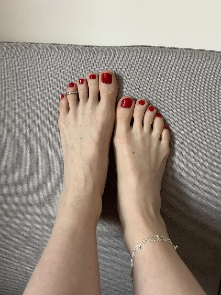 Leak & nude 1 — piedsdeneige