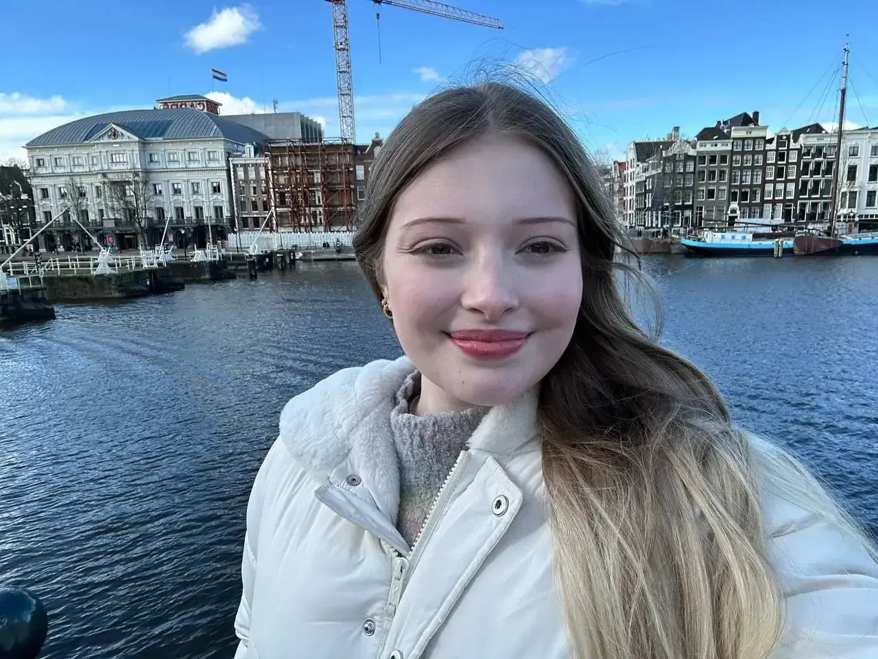 je me suis reconnectée à moi même aujourd'hui 🤍(mon abonnement est free … pas besoin de code ❤️)