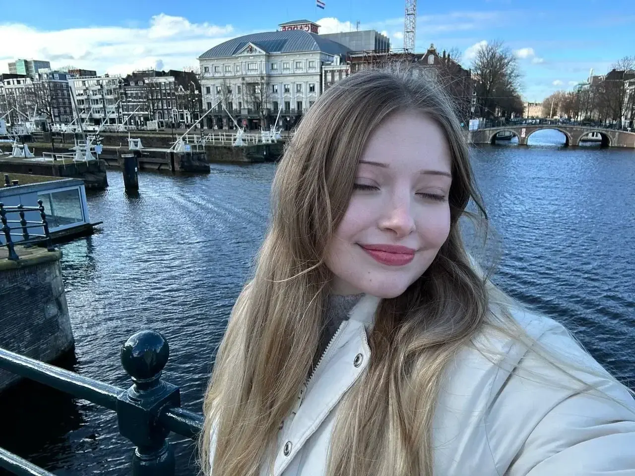 une journée sans prise de tête qui fait vraiment du bien 🤍(mon abonnement est free … pas besoin de code ❤️)