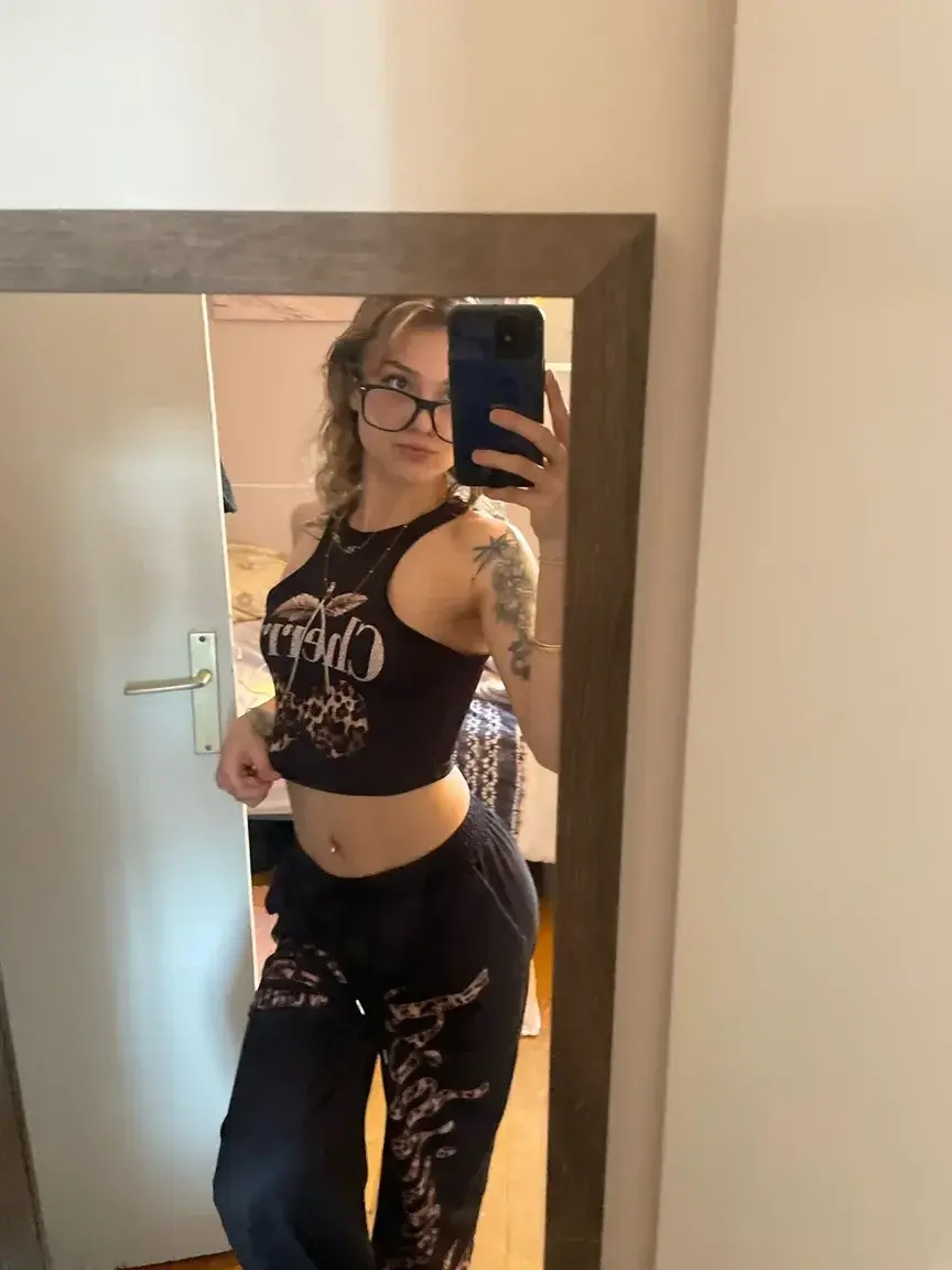 Leak & nude MYM — rubyxotic : « média » (MYM)
