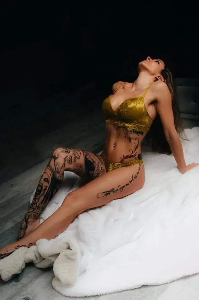 Leak & nude 5 — Wwemi_modele