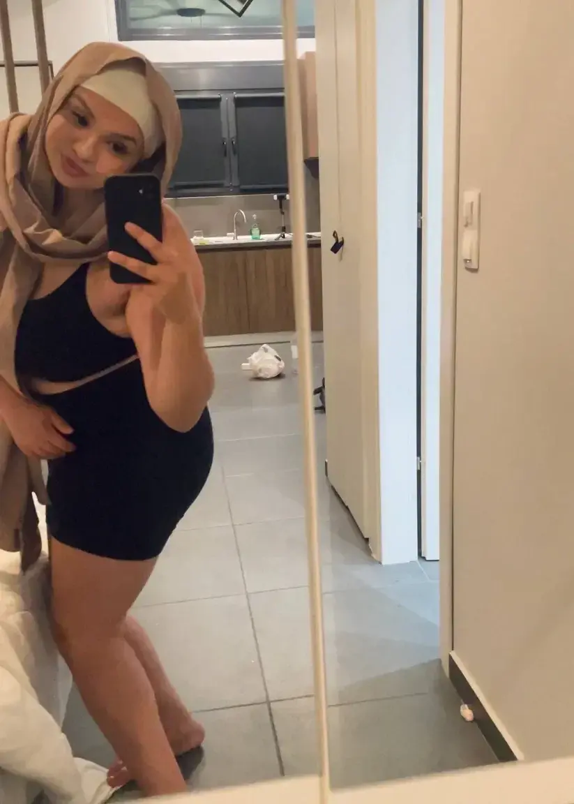 Leak & nude 14 — Alyahijabi