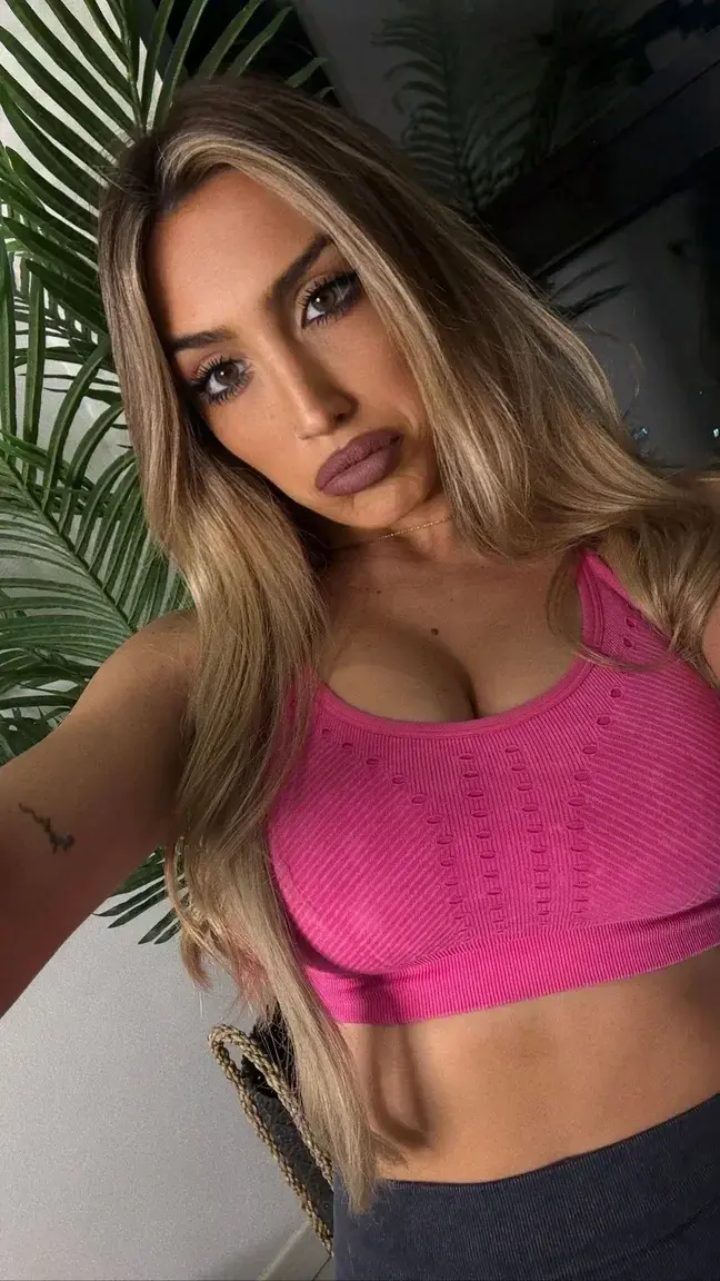 Si tu like mon post tu peux t'abonner gratuitement 🙈