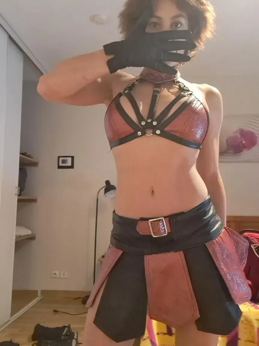 Leak & nude 4 — Maitressedomina