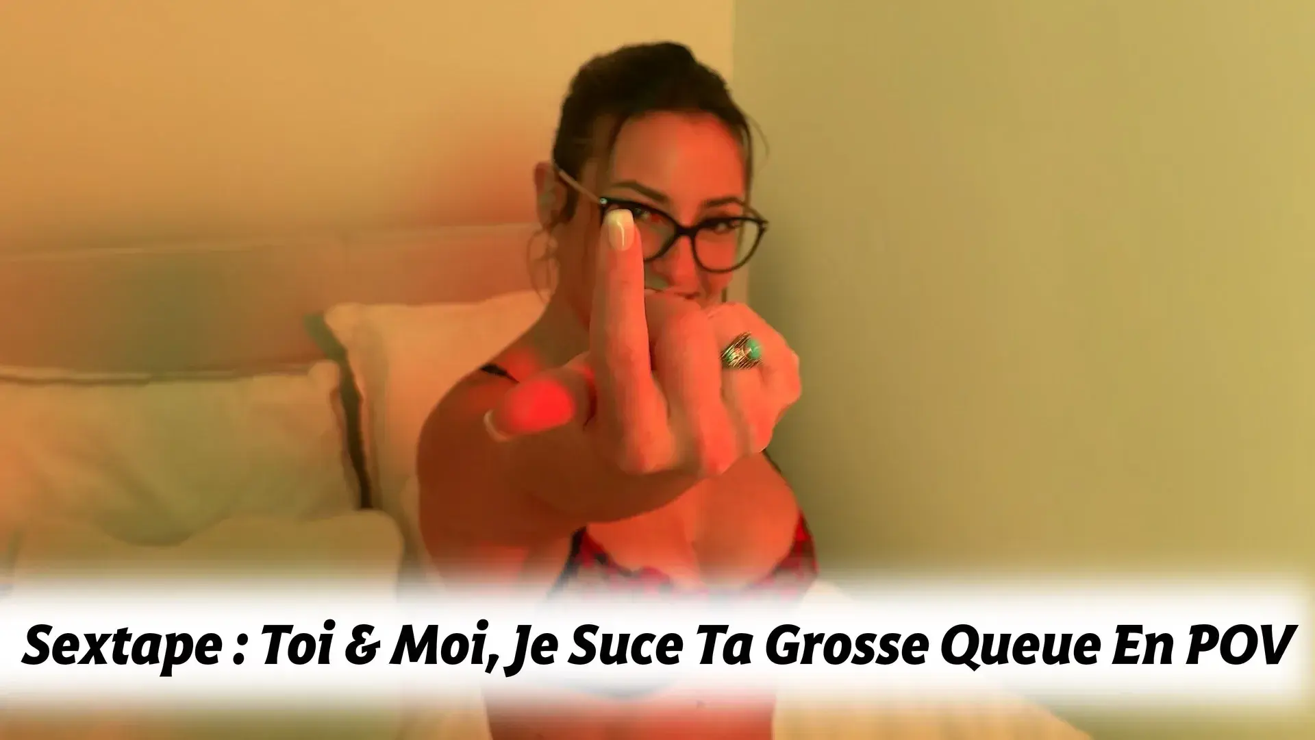 Imagine-moi, là, devant toi alors que je suis brulante et très coquine.Je me touche, me caresse, me doigte avant de jouer avec mon gode pour t’exciter et que tu sois bien dur.. avant de me régaler avec ta bonne grosse bite.. hummDécouvre cette vidéo 100% POV où tu jouis sur mes lèvres et dans ma bouche ..➡️ ➡️ ➡️