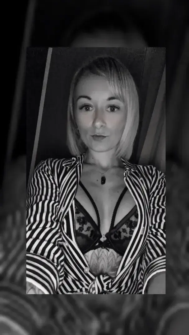 Leak & nude 3 — Shaanastripper_