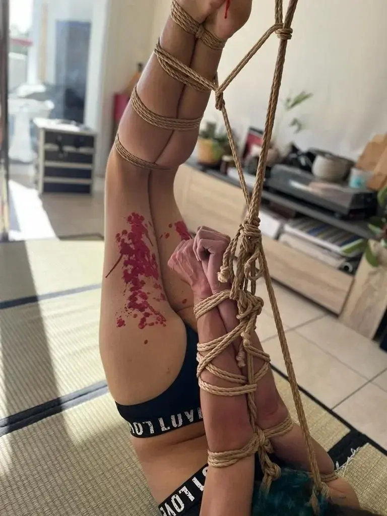 Leak & nude 3 — Alleria